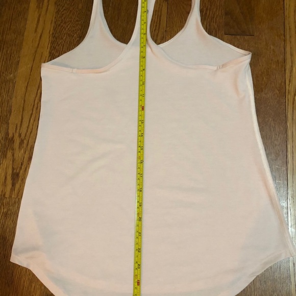 Lululemon Racerback tank size 6 light pink - Picture 4 of 5
